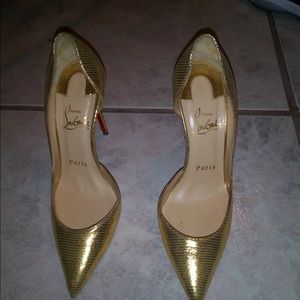 Christian Louboutin 👠